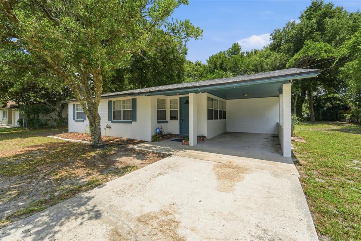 44 VOLUSIA DRIVE — photo 3 of 34