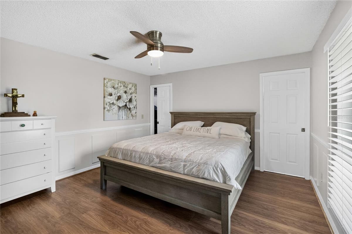 2562 TRAVIDA DRIVE — photo 19 of 50