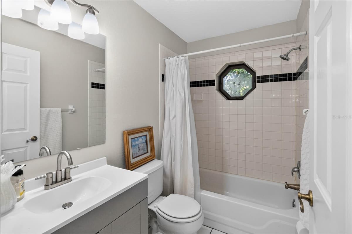 2562 TRAVIDA DRIVE — photo 26 of 50