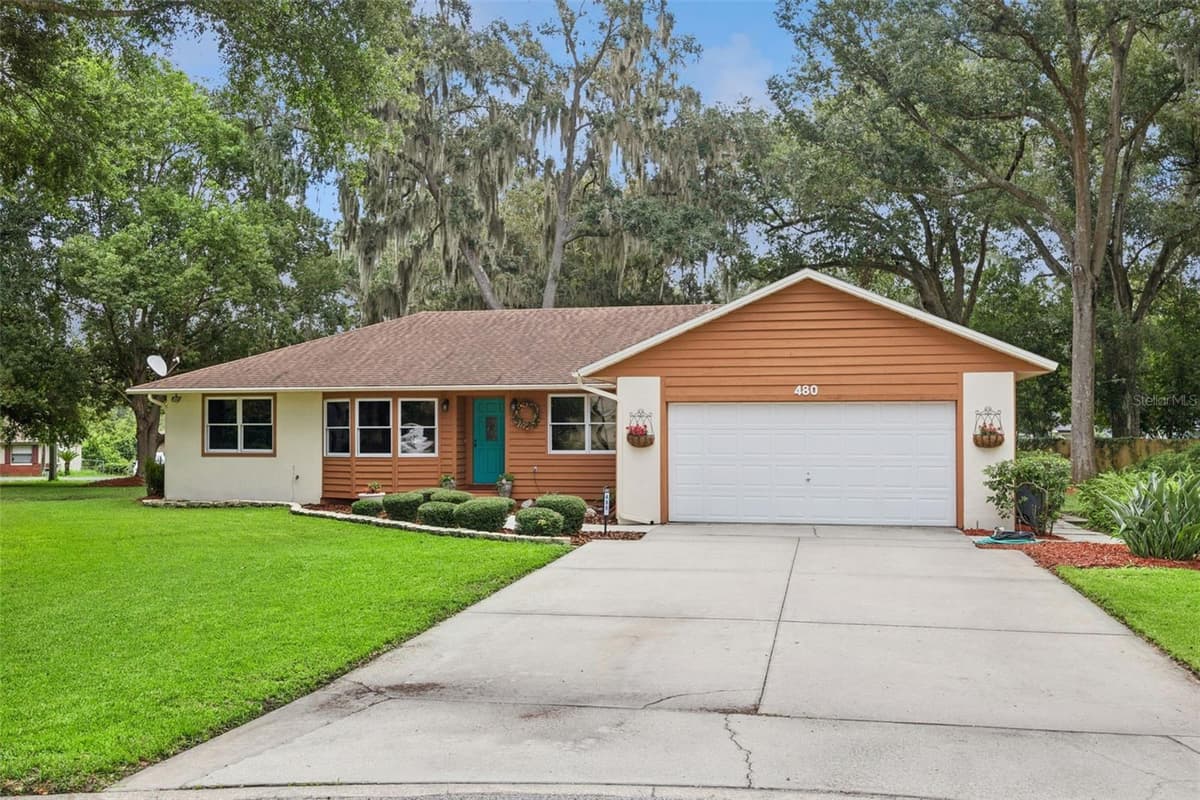 480 LAKE FOREST CIRCLE — photo 42 of 44