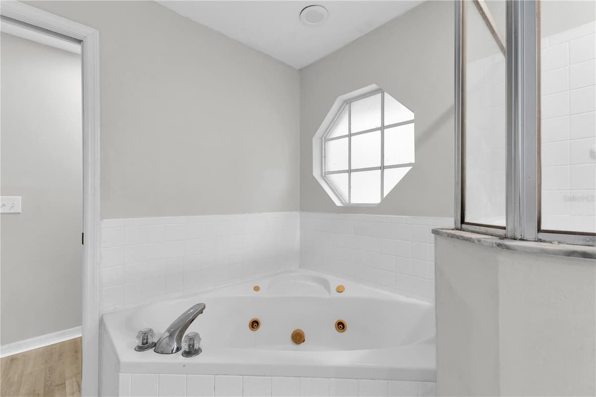 2752 JULIET DRIVE — photo 20 of 41