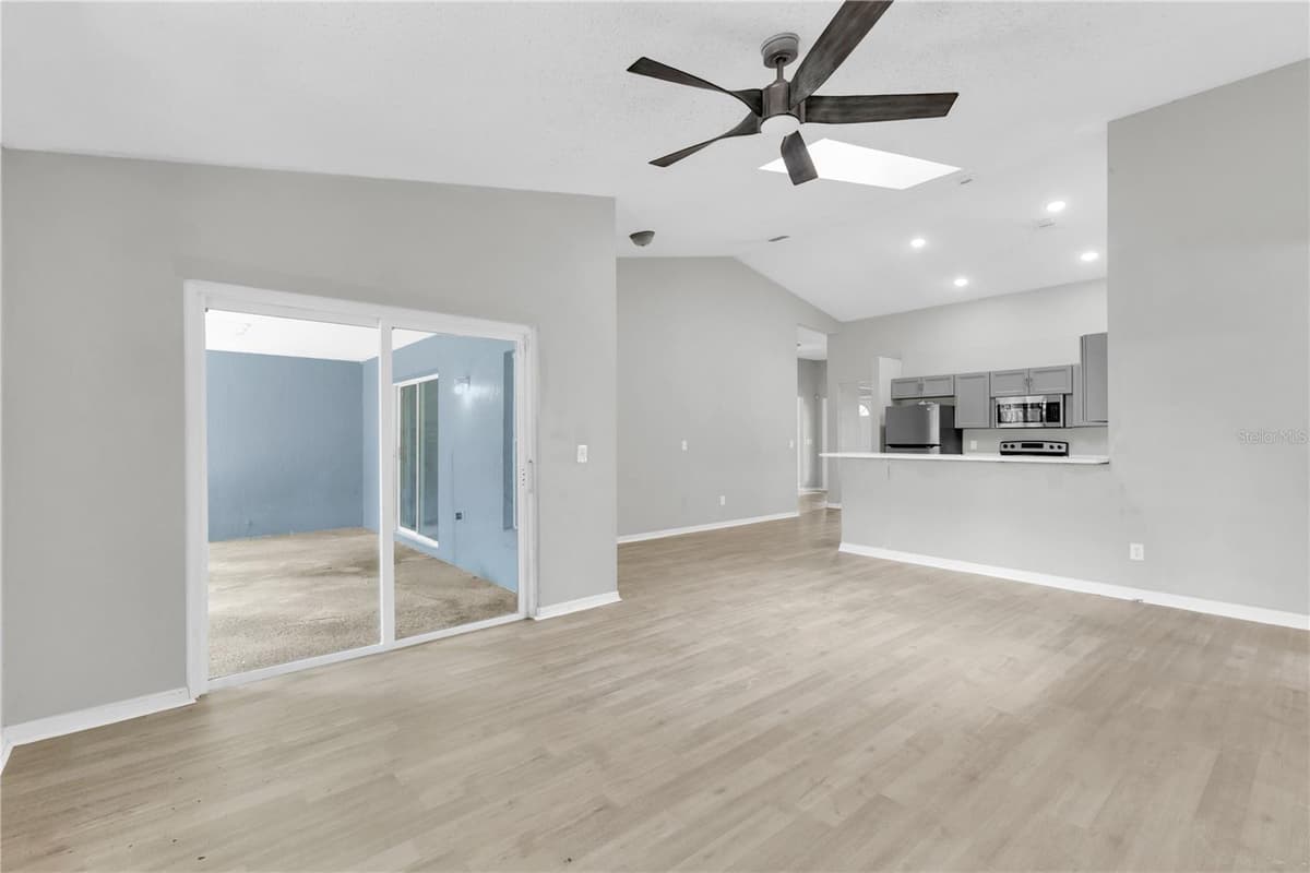 2752 JULIET DRIVE — photo 12 of 41