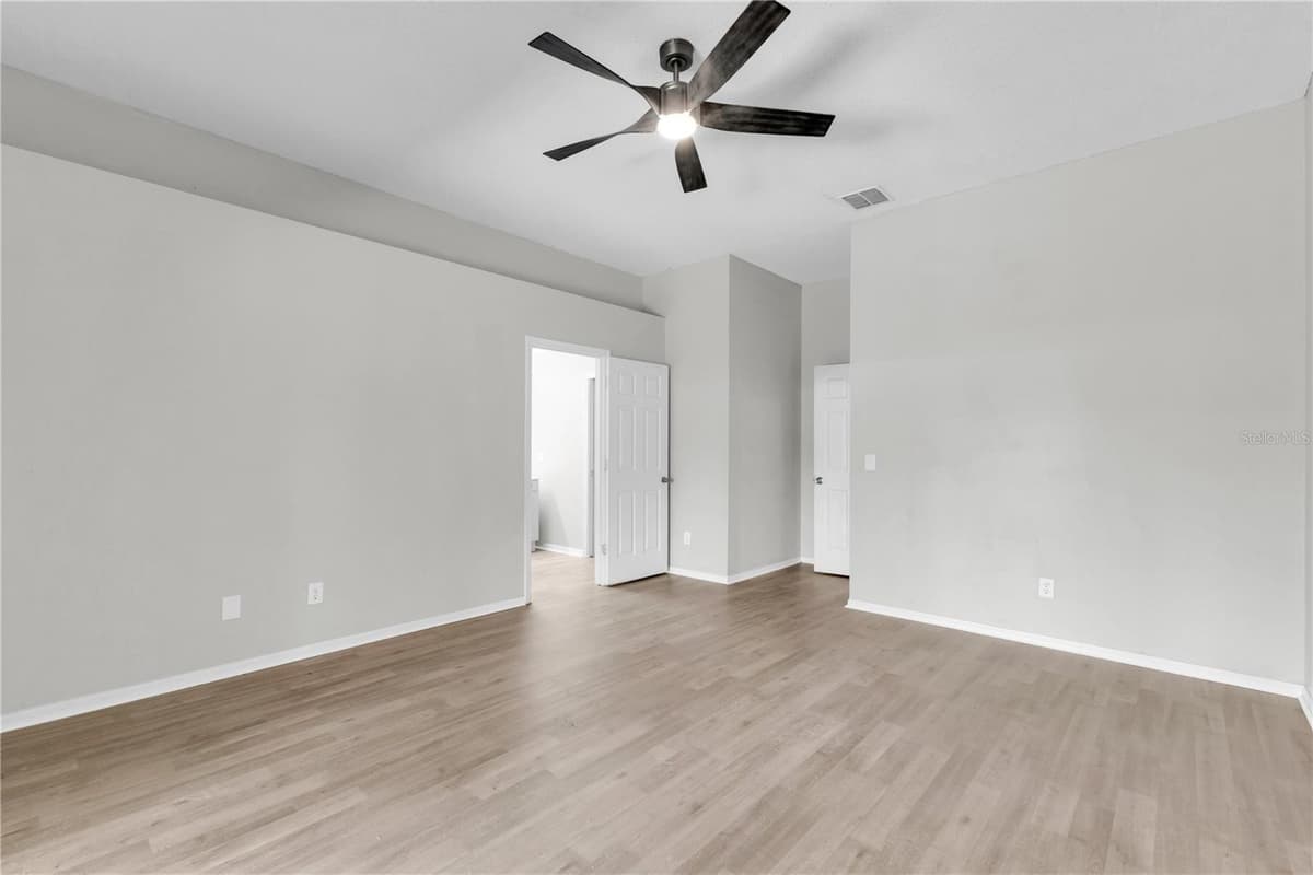 2752 JULIET DRIVE — photo 16 of 41
