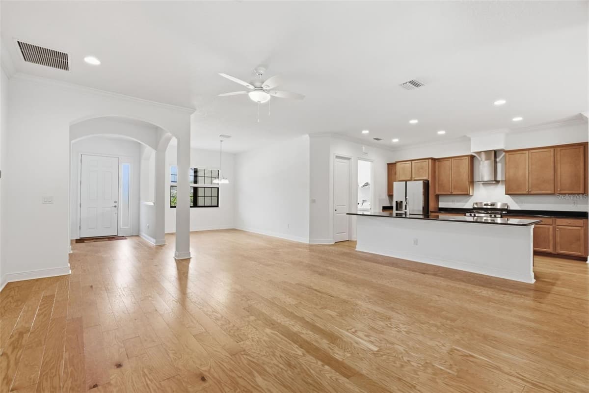 3908 GAVIOTA DRIVE — photo 10 of 47