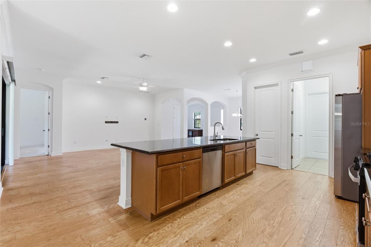 3908 GAVIOTA DRIVE — photo 33 of 47