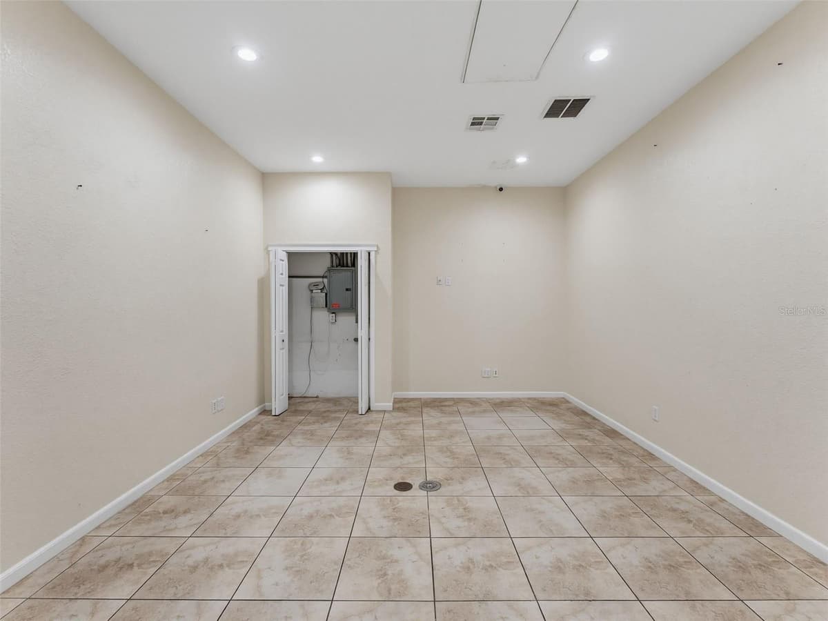 3347 7TH STREET — photo 34 of 62