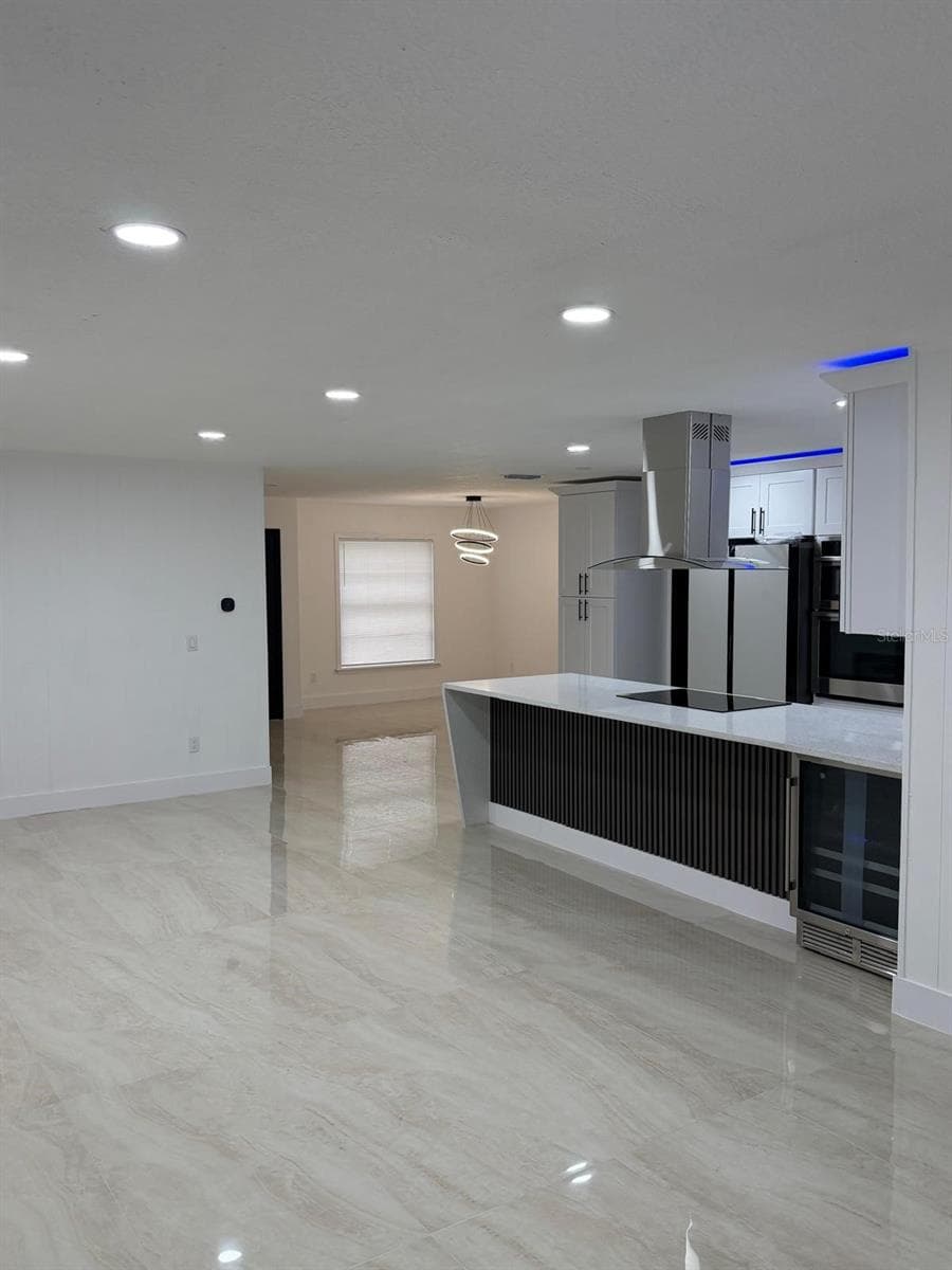 5136 NADINE STREET — photo 10 of 51