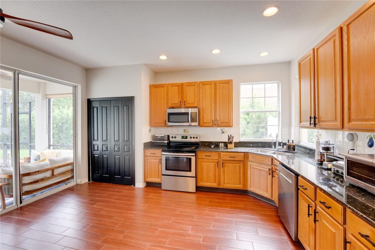 644 AUTUMN OAKS LOOP — photo 17 of 41
