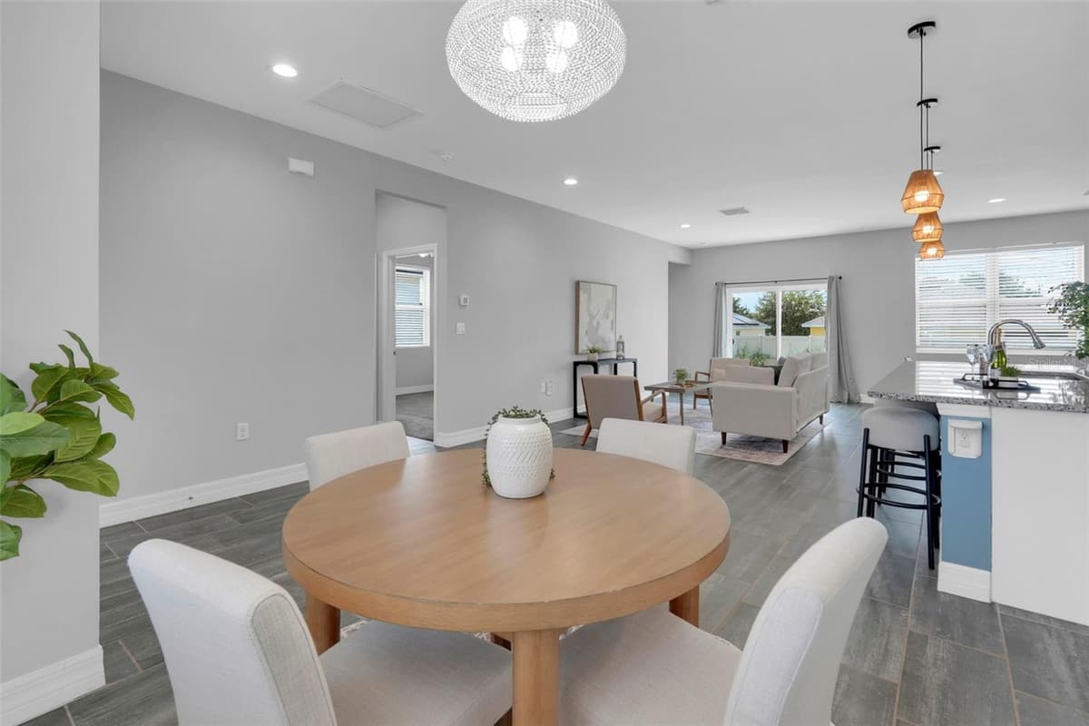 1109 PLATTE LANE — photo 3 of 32