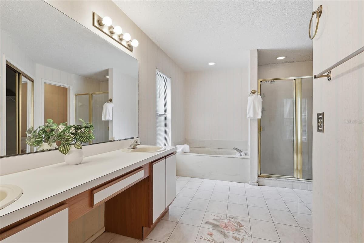 2939 DANFORTH DRIVE — photo 10 of 25