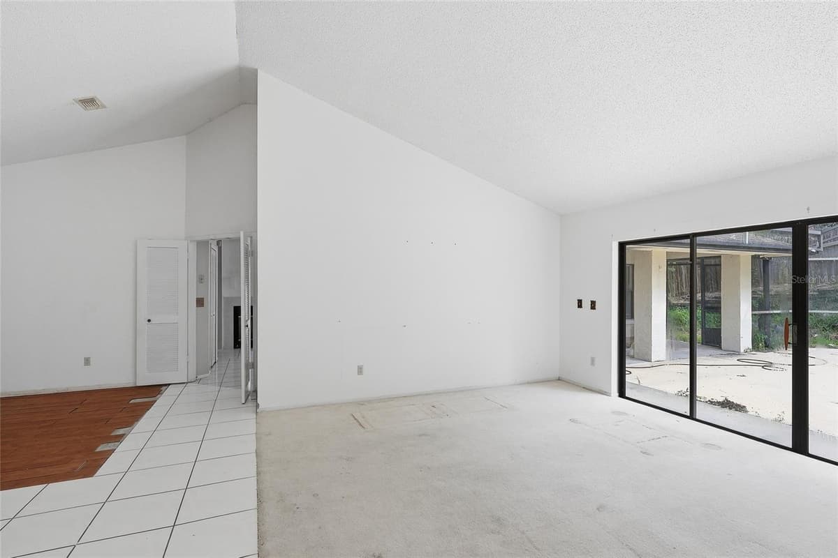 2939 DANFORTH DRIVE — photo 6 of 25
