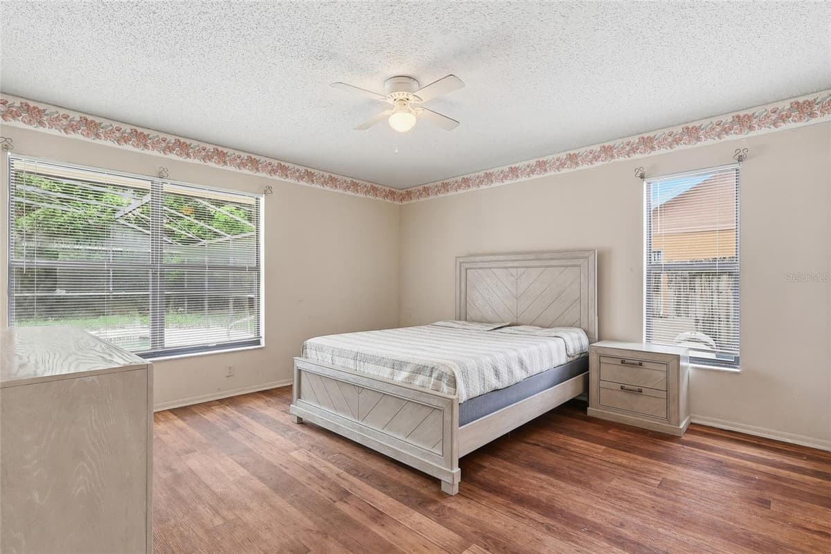 2939 DANFORTH DRIVE — photo 8 of 25