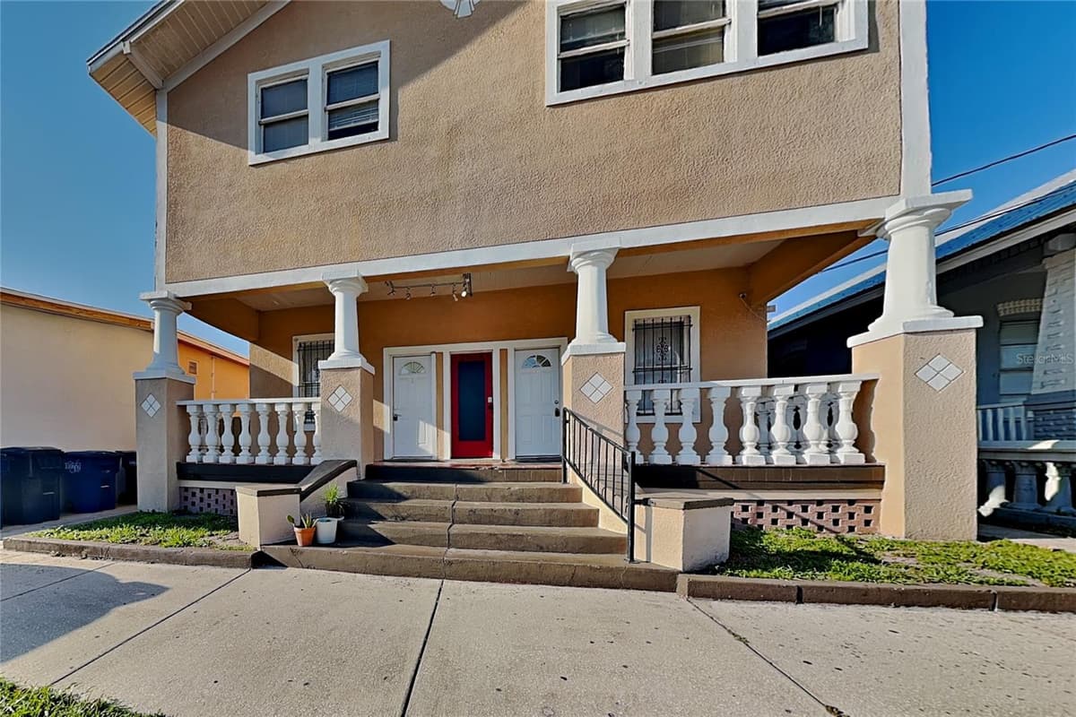 2904 CHESTNUT STREET — photo 1 of 25