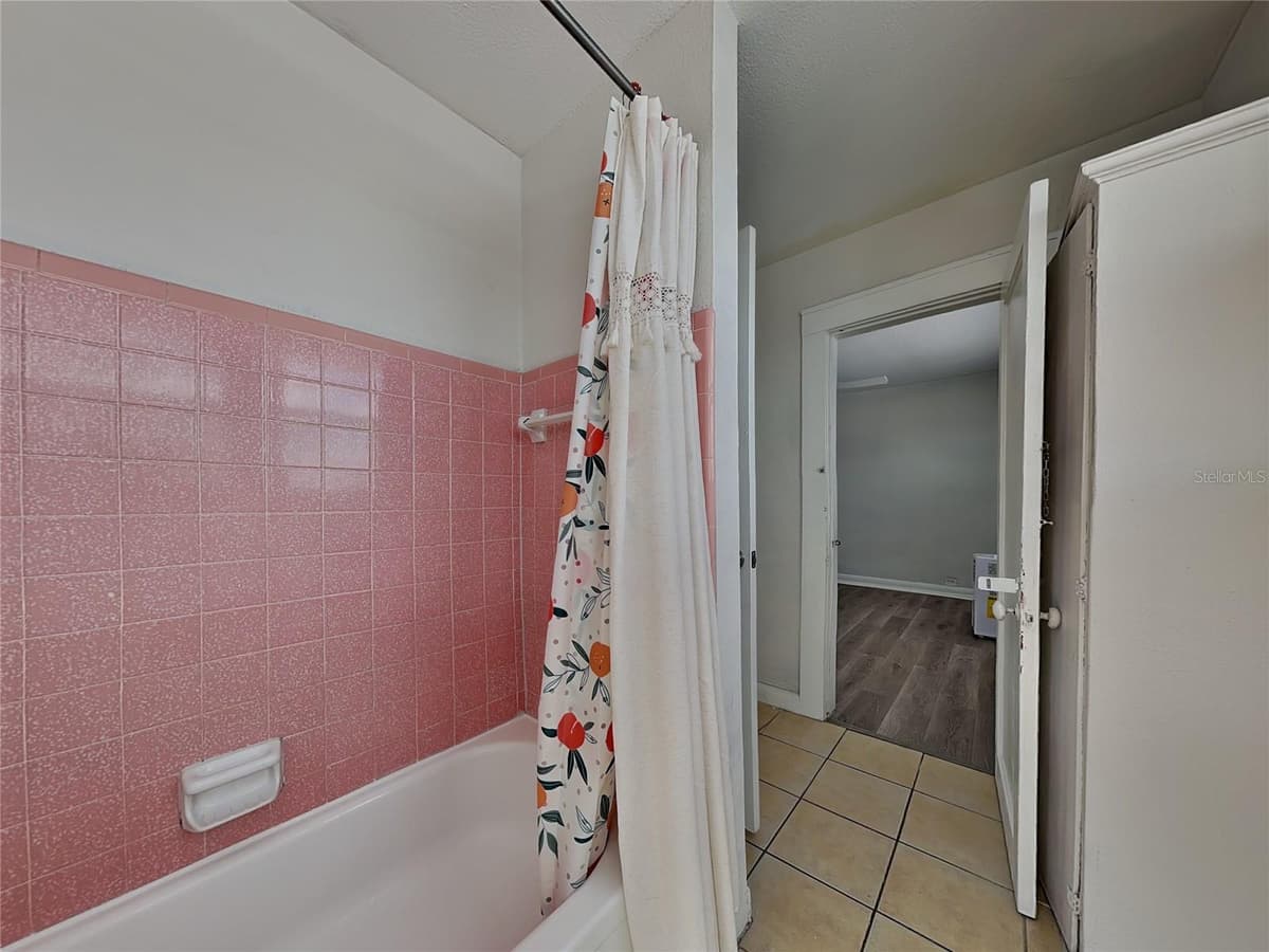 2904 CHESTNUT STREET — photo 24 of 25