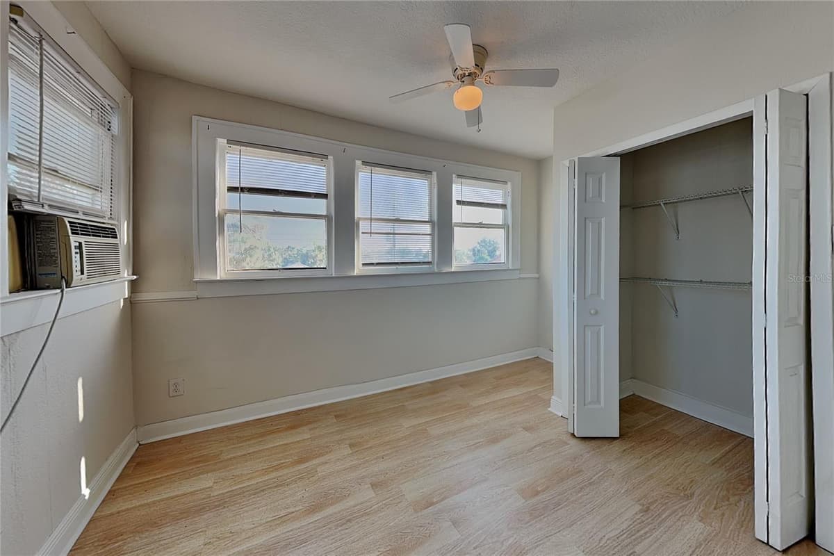 2904 CHESTNUT STREET — photo 13 of 25