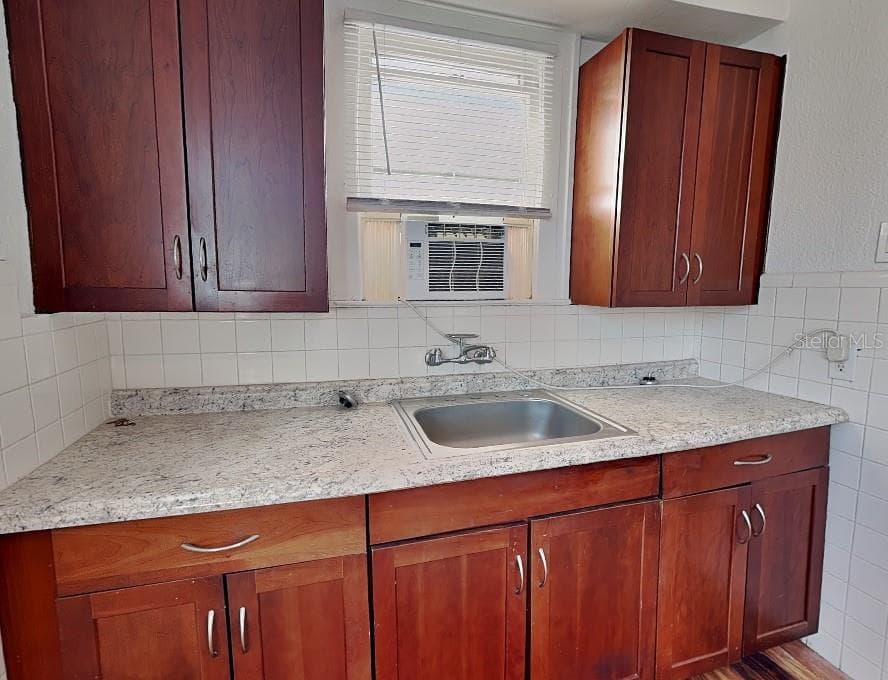 2904 CHESTNUT STREET — photo 7 of 25