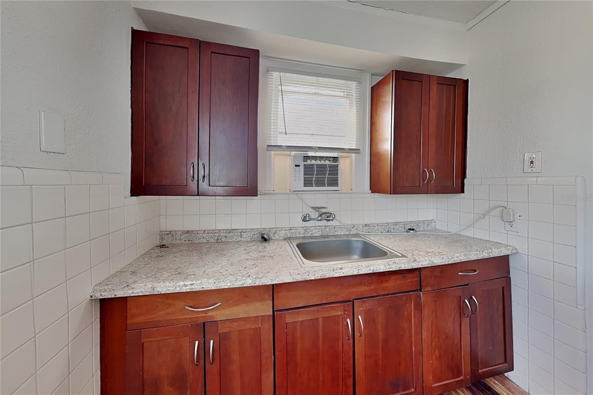 2904 CHESTNUT STREET — photo 6 of 25