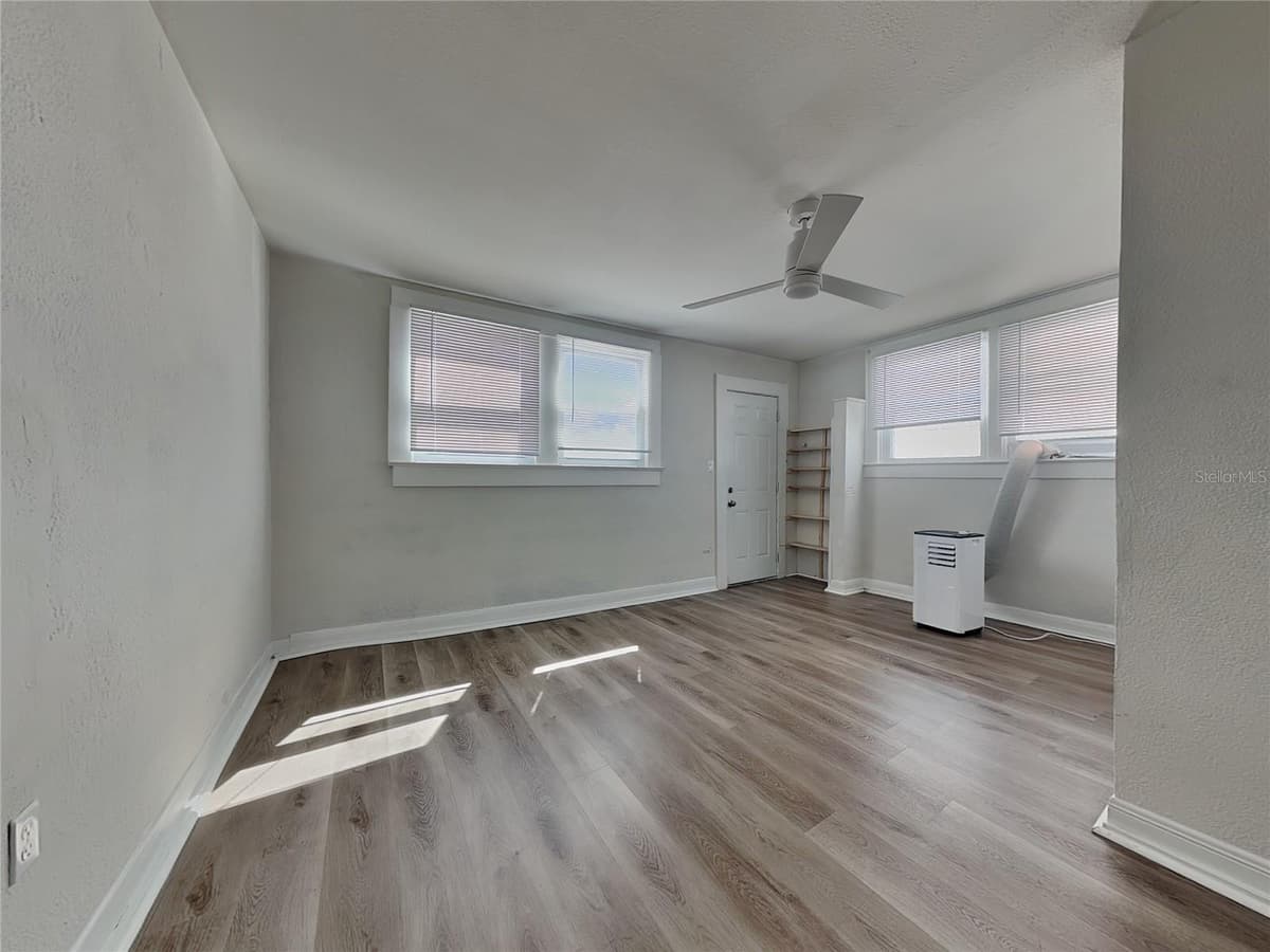 2904 CHESTNUT STREET — photo 17 of 25