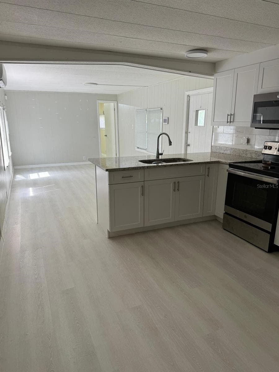 6300 LINDEN DRIVE — photo 4 of 18