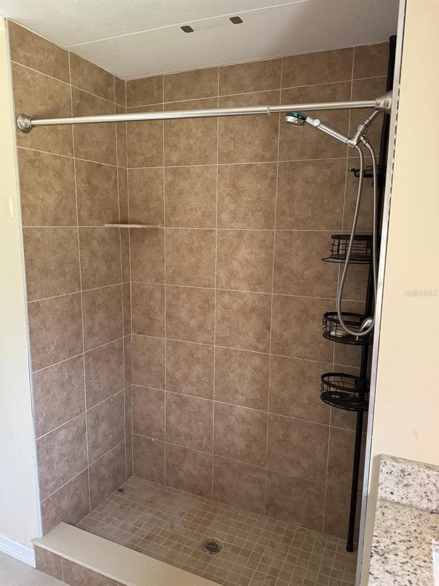 6300 LINDEN DRIVE — photo 18 of 18