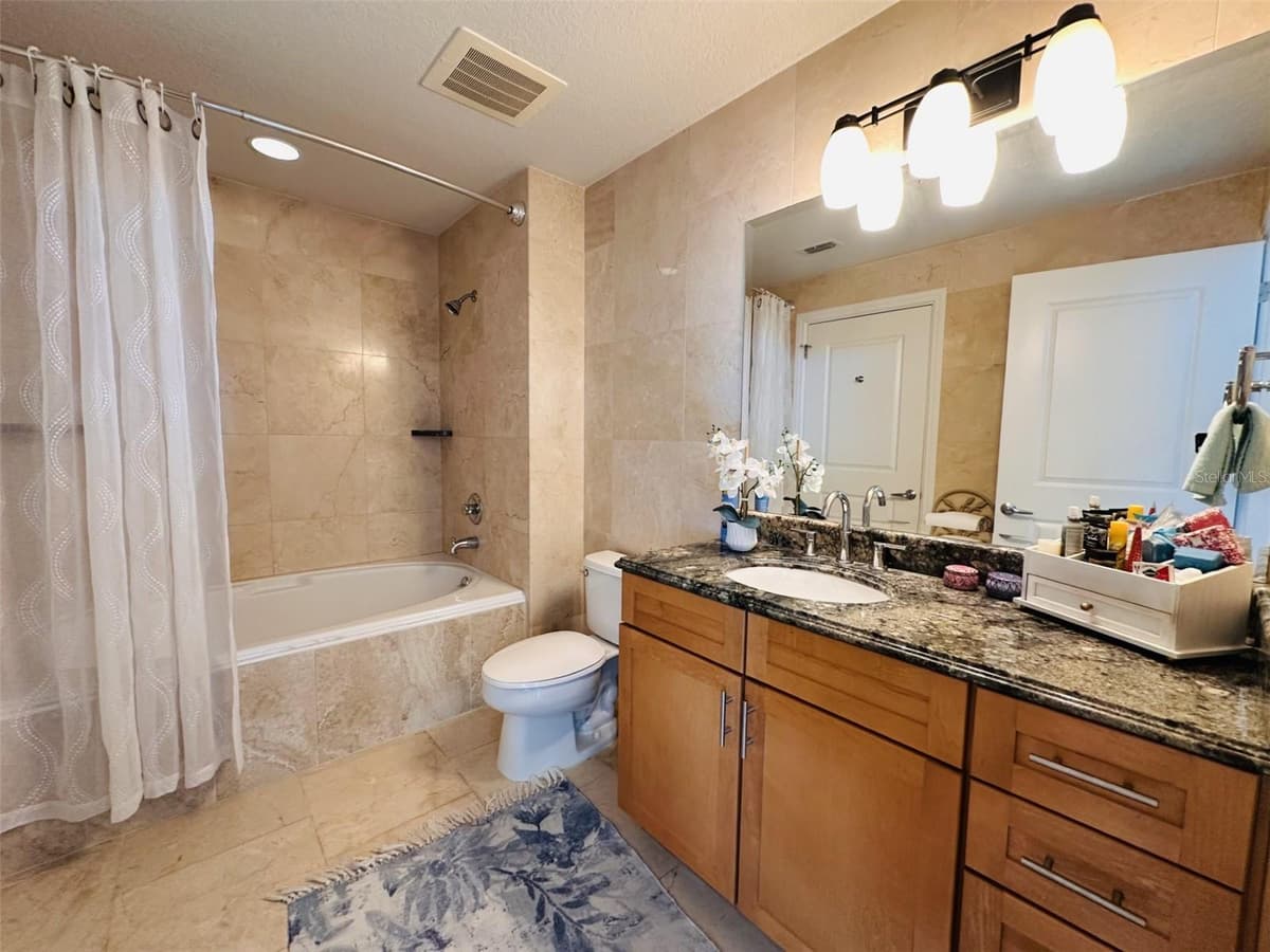 101 EOLA DRIVE — photo 15 of 88