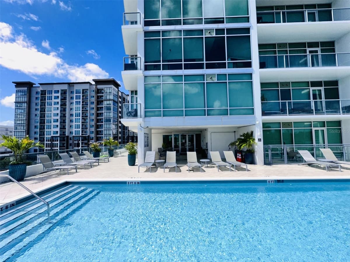 101 EOLA DRIVE — photo 55 of 88