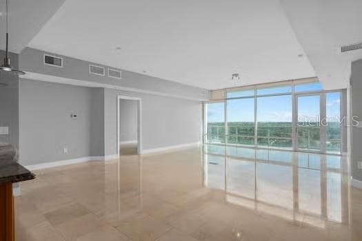 101 EOLA DRIVE — photo 8 of 88