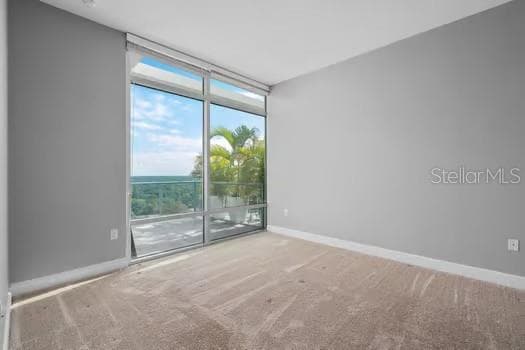 101 EOLA DRIVE — photo 19 of 88