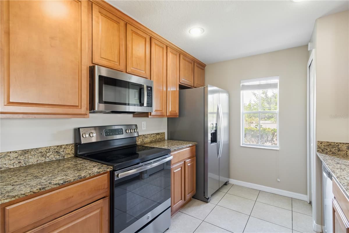 10932 BRICKSIDE COURT — photo 12 of 37