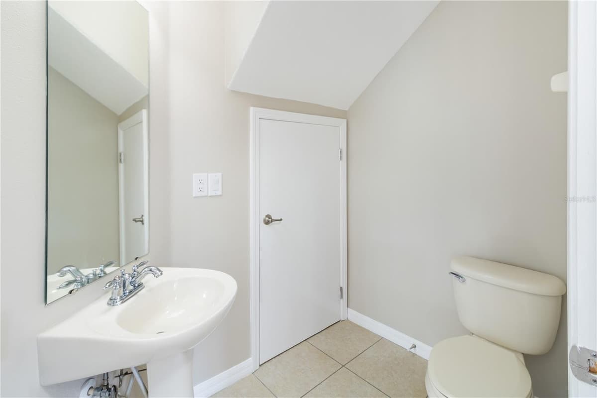 10932 BRICKSIDE COURT — photo 14 of 37