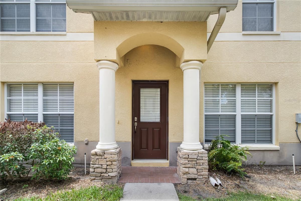 10932 BRICKSIDE COURT — photo 3 of 37