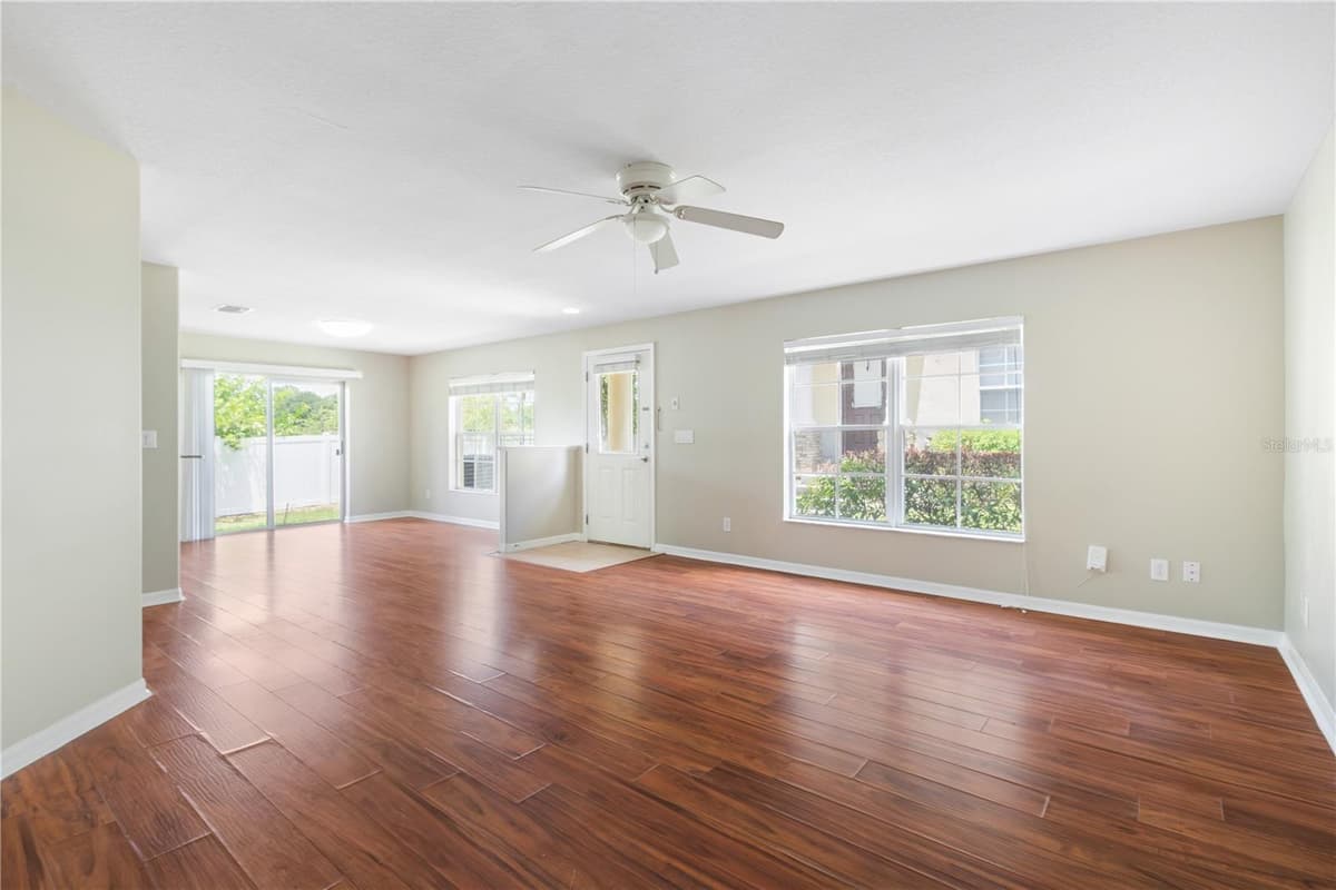 10932 BRICKSIDE COURT — photo 8 of 37