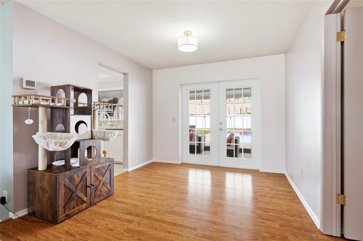 4 CARRIAGE HILL CIRCLE — photo 14 of 66