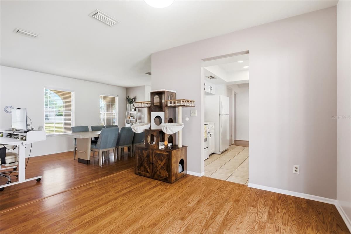 4 CARRIAGE HILL CIRCLE — photo 15 of 66