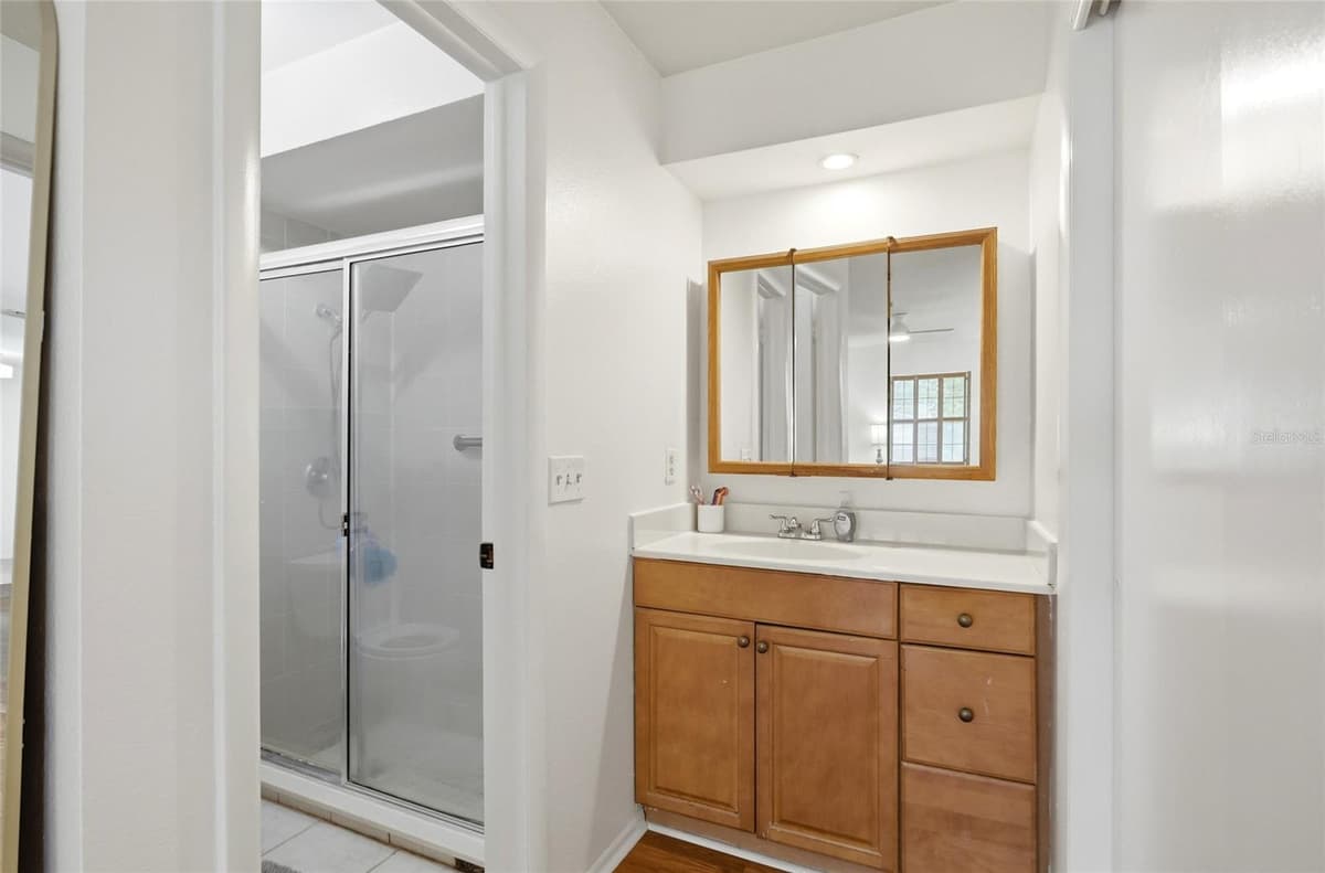 4 CARRIAGE HILL CIRCLE — photo 18 of 66