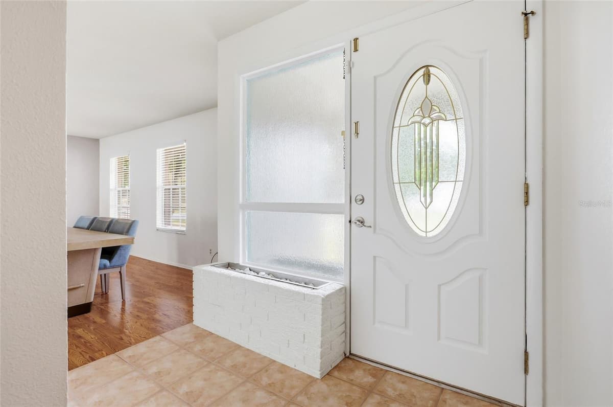 4 CARRIAGE HILL CIRCLE — photo 8 of 66