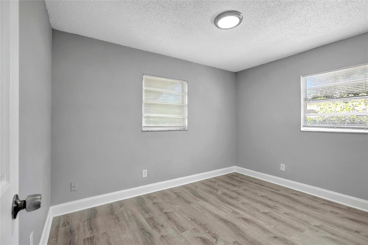1615 SITKA STREET — photo 20 of 32
