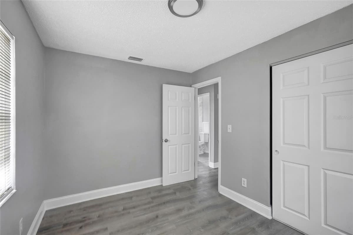 1615 SITKA STREET — photo 25 of 32
