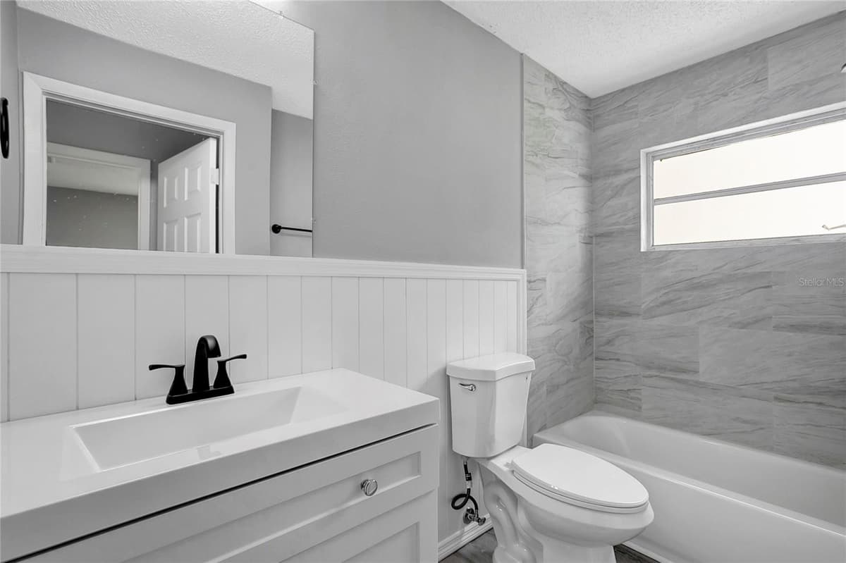 1615 SITKA STREET — photo 18 of 32