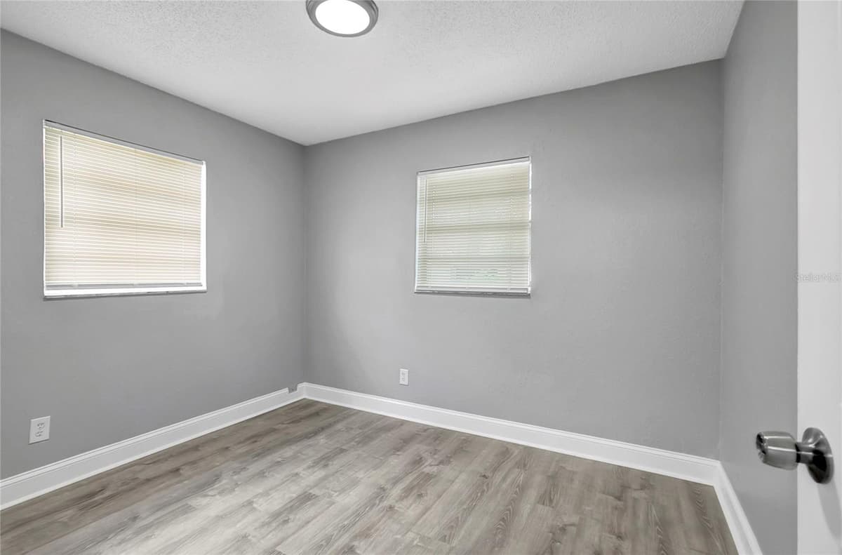 1615 SITKA STREET — photo 17 of 32
