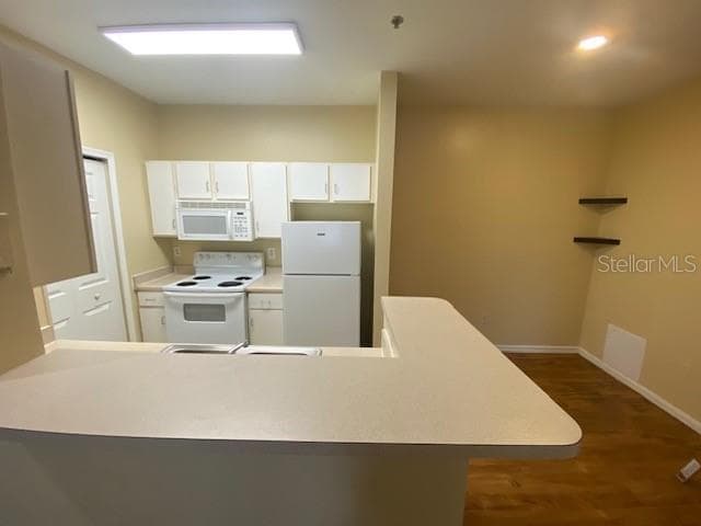 2010 PALM AVENUE — photo 9 of 27