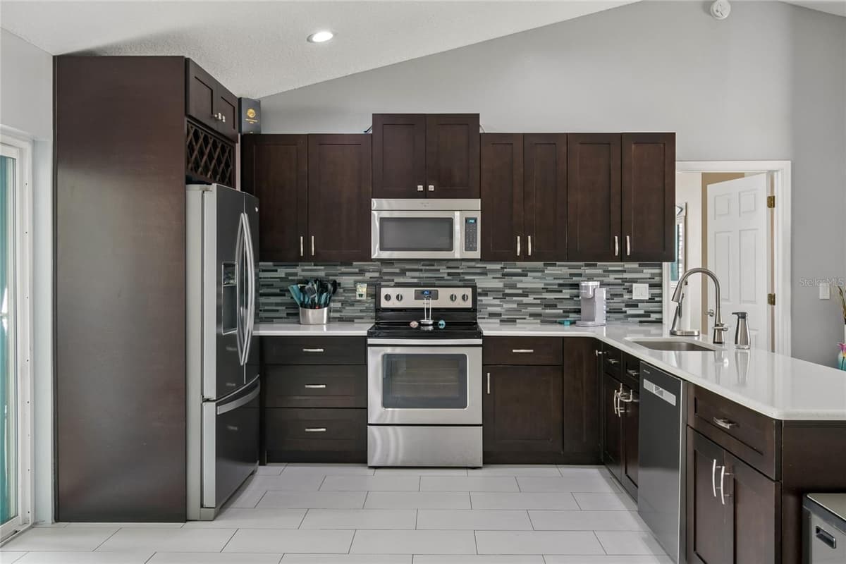 717 LA COSTA STREET — photo 8 of 46
