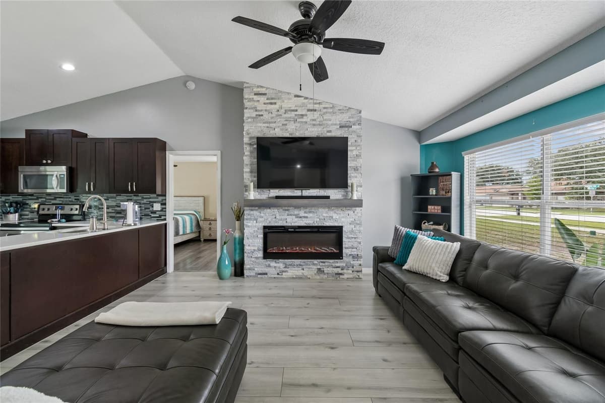 717 LA COSTA STREET — photo 3 of 46