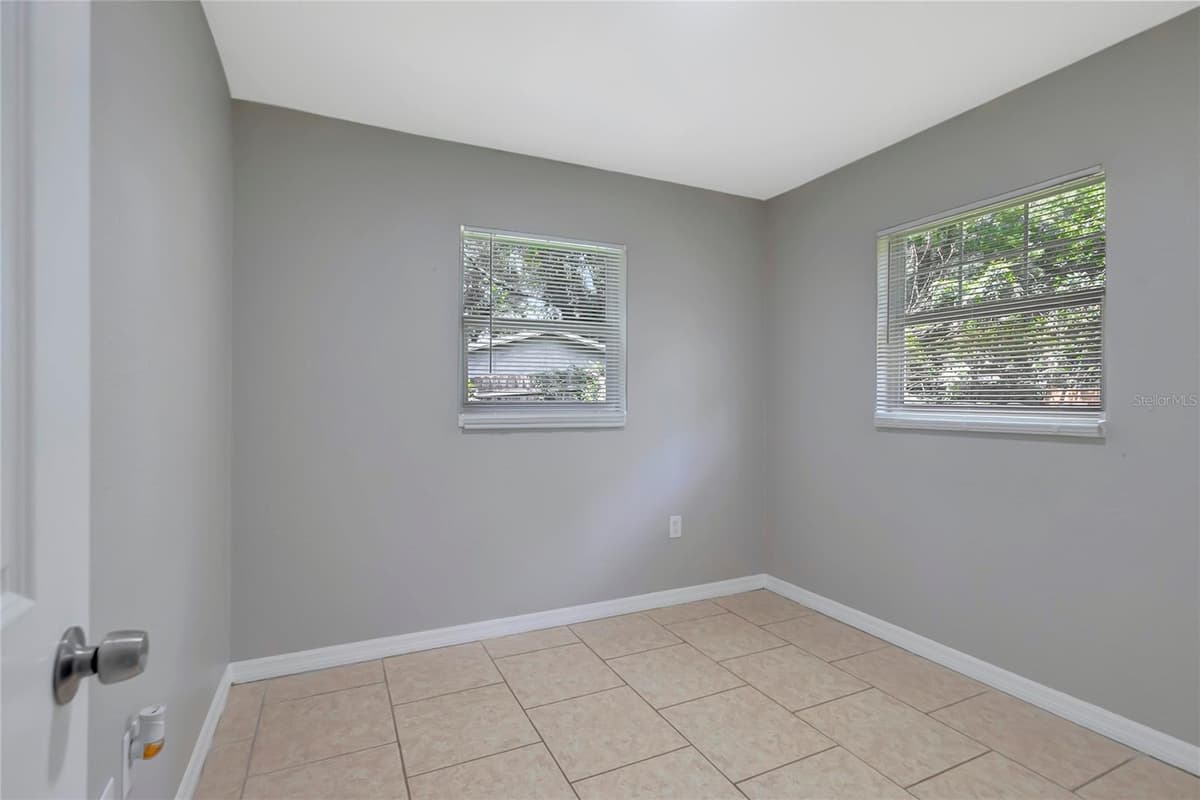 10315 9TH STREET — photo 19 of 35