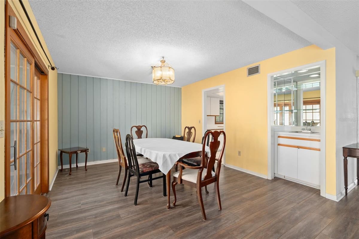 114 HIDDEN OAK DRIVE — photo 12 of 40