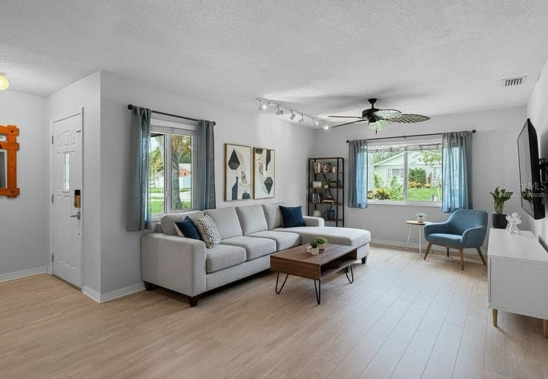 1583 REDWOOD AVENUE — photo 6 of 54