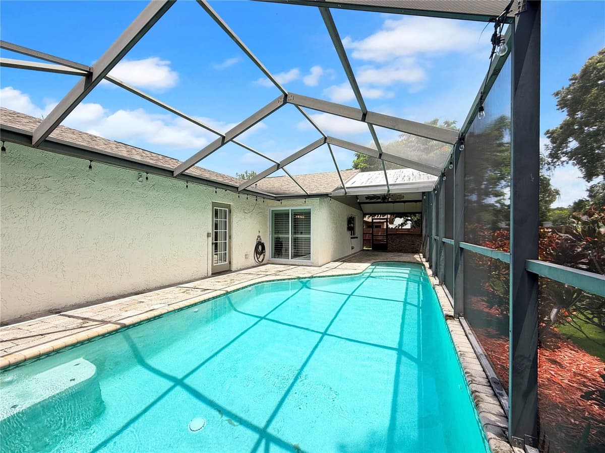 1583 REDWOOD AVENUE — photo 39 of 54