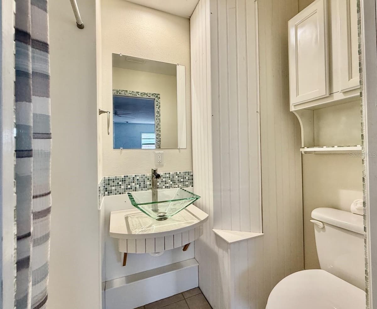 1583 REDWOOD AVENUE — photo 34 of 54