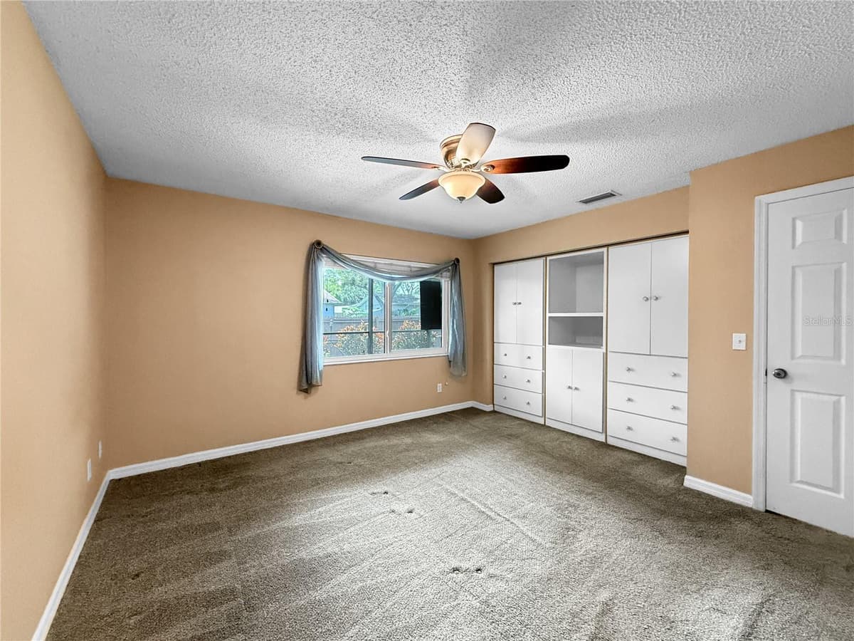 1583 REDWOOD AVENUE — photo 19 of 54