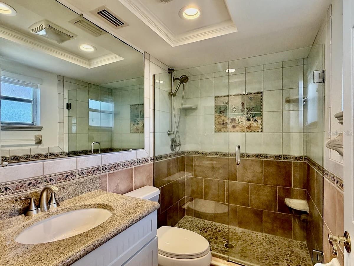 1583 REDWOOD AVENUE — photo 20 of 54